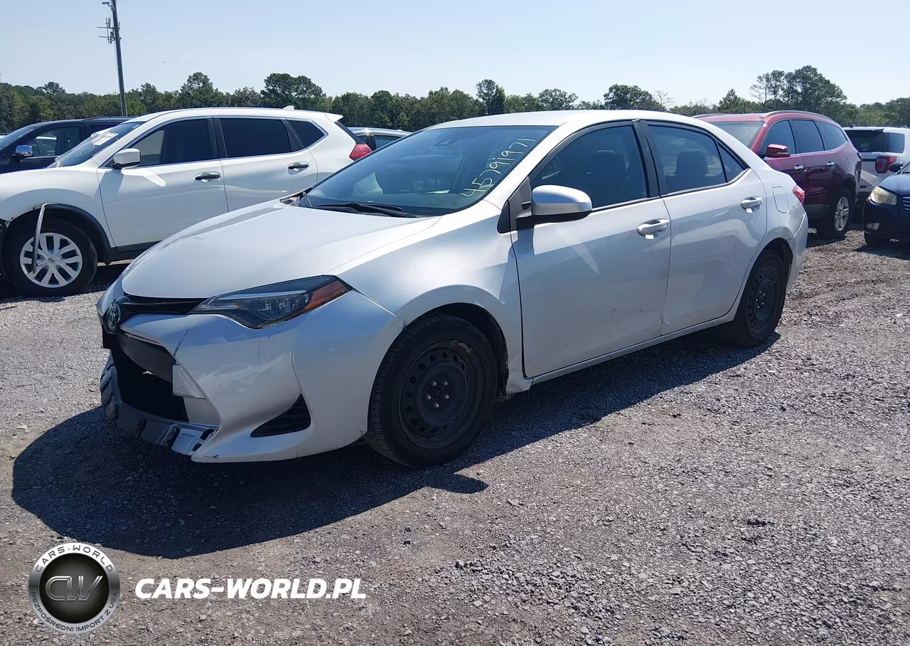2018 Toyota Corolla Le VIN:2T1BURHE9JC001527 - 2