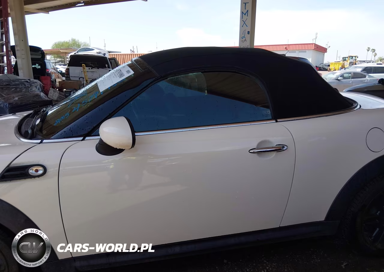 2015 Mini Roadster Cooper VIN:WMWSY1C56FT625957 - 14
