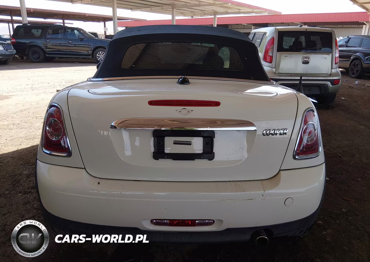 2015 Mini Roadster Cooper VIN:WMWSY1C56FT625957 - 16