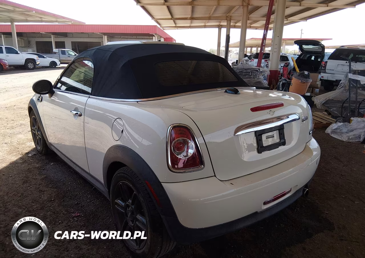 2015 Mini Roadster Cooper VIN:WMWSY1C56FT625957 - 3