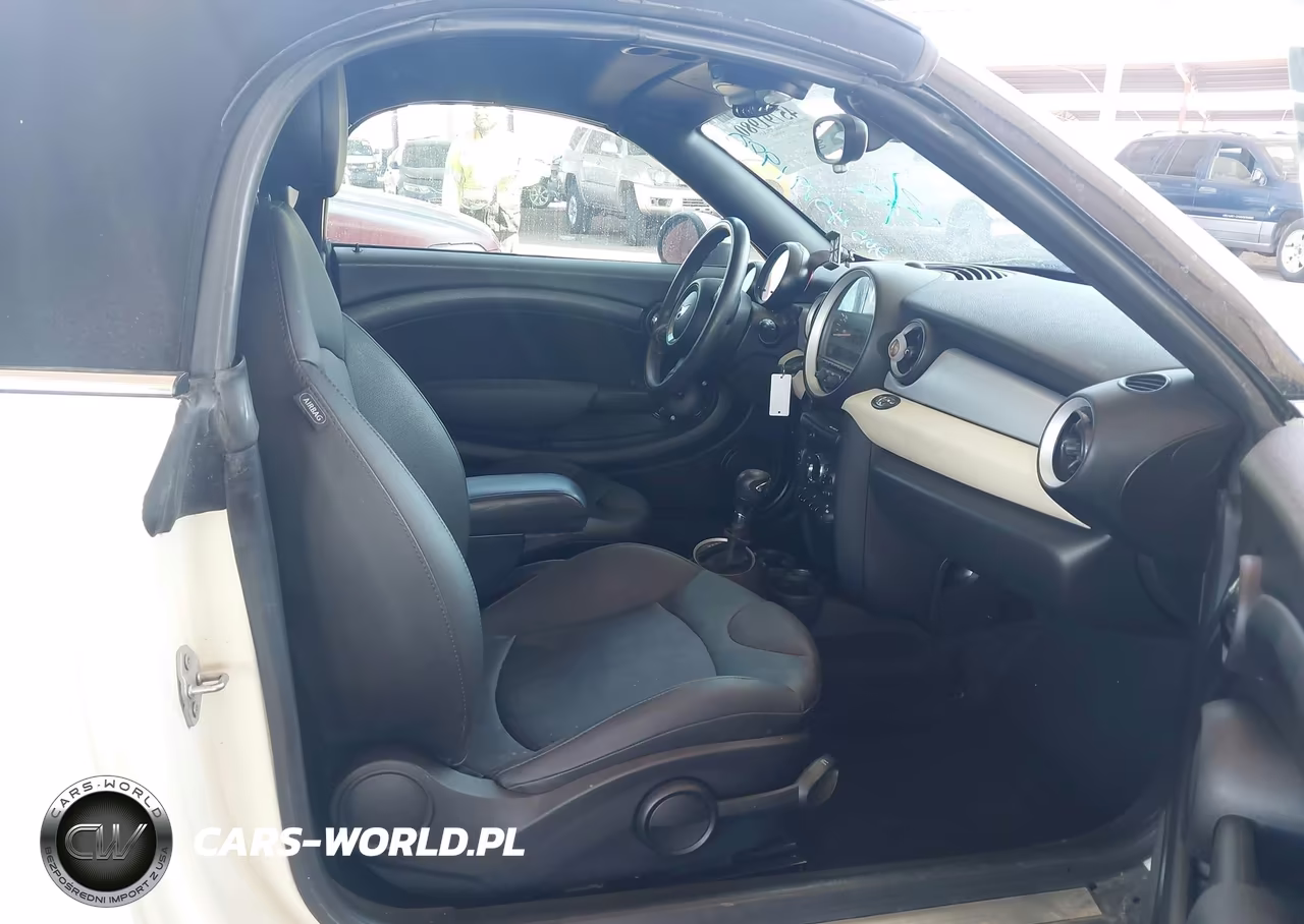2015 Mini Roadster Cooper VIN:WMWSY1C56FT625957 - 5