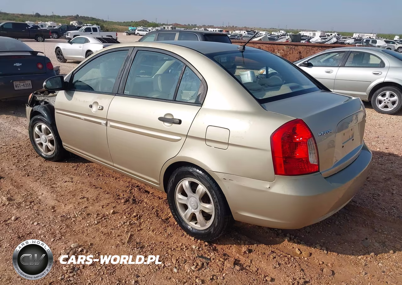 2006 Hyundai Accent Gls VIN:KMHCN46C96U037570 - 3