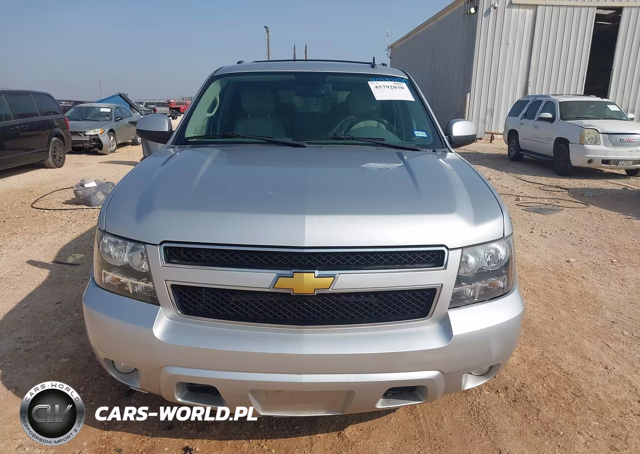 2013 Chevrolet Suburban Lt VIN:1GNSCJE01DR317213 - 12