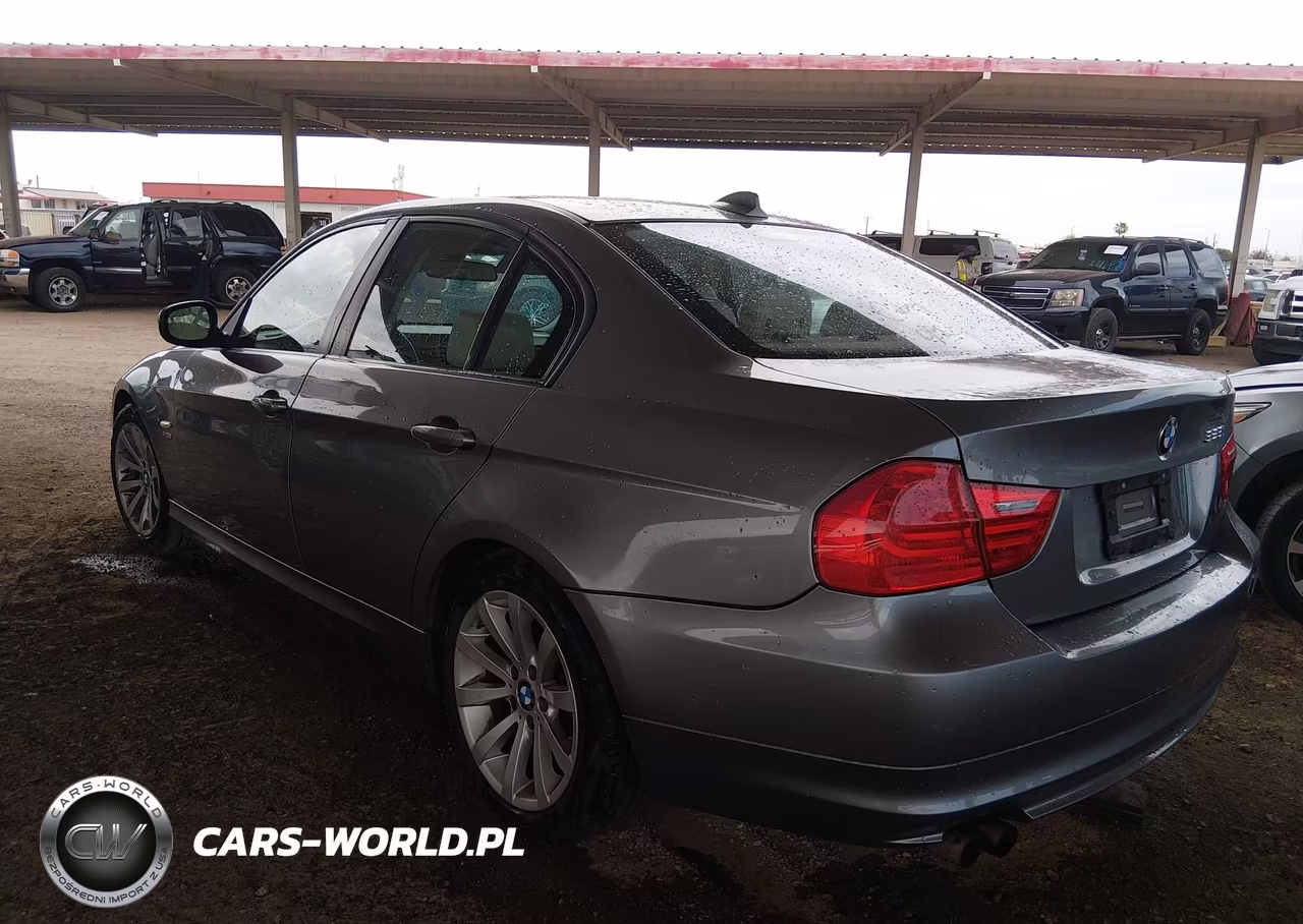 2011 BMW 328I xDrive VIN:WBAPK5G50BNN28809 - 3