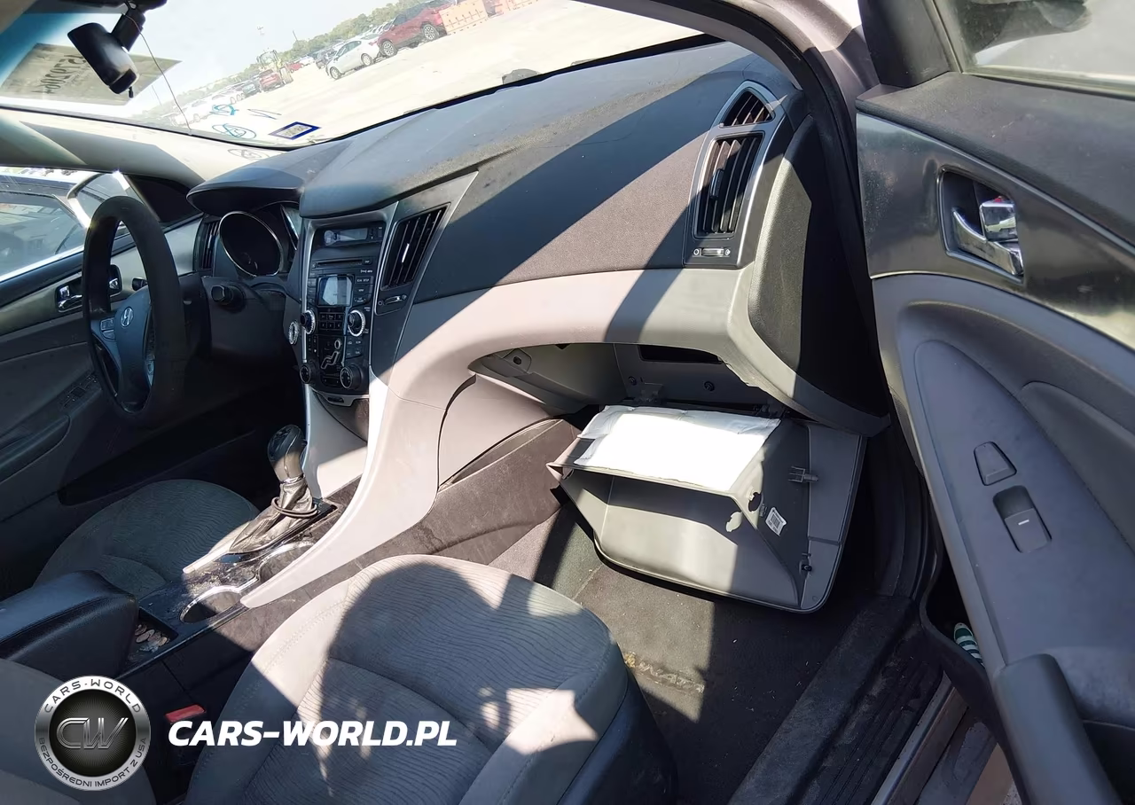 2012 Hyundai Sonata Hybrid VIN:KMHEC4A44CA027279 - 5