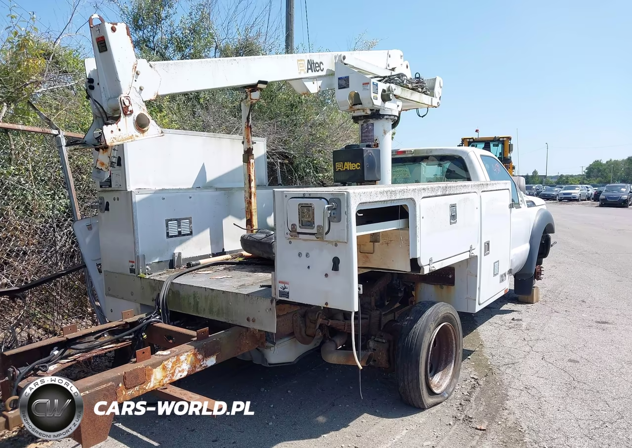 2012 Ford F-450 Chassis Xl VIN:1FDUF4GY3CEC78428 - 4