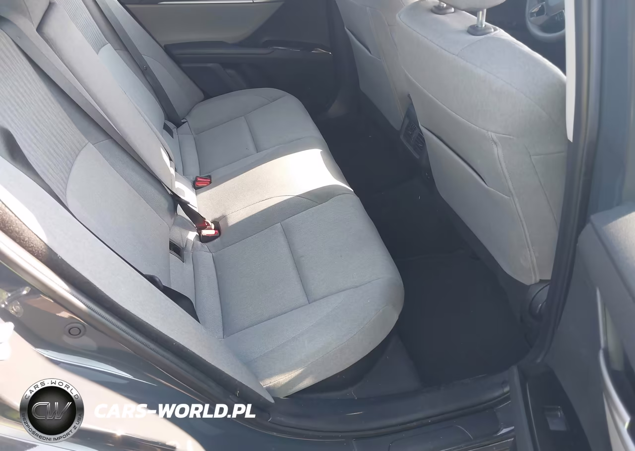 2025 Toyota Camry Le VIN:4T1DAACK4SU115855 - 8