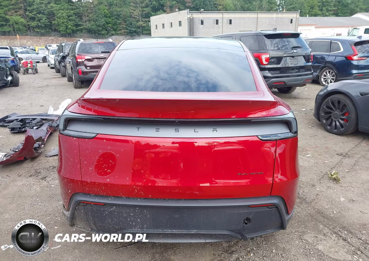2026 Tesla Model Y All-Wheel Drive-Long Range Launch Series-Premium All-Wheel Drive VIN:7SAYGDEE8TF652318 - 15