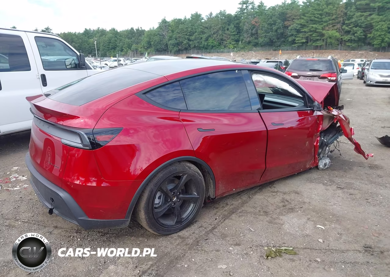 2026 Tesla Model Y All-Wheel Drive-Long Range Launch Series-Premium All-Wheel Drive VIN:7SAYGDEE8TF652318 - 4
