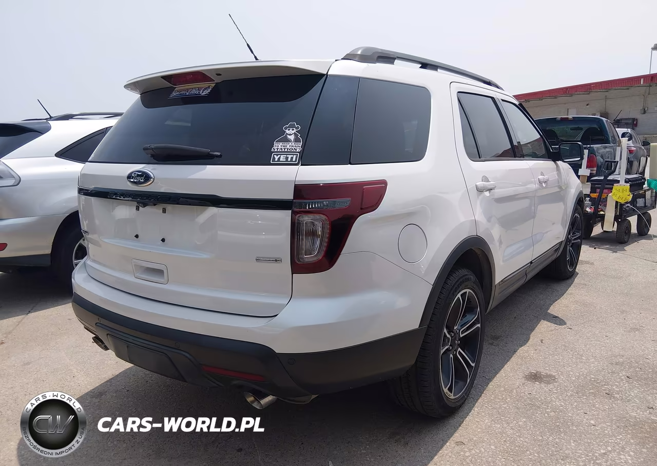 2015 Ford Explorer Sport VIN:1FM5K8GT9FGC23289 - 4