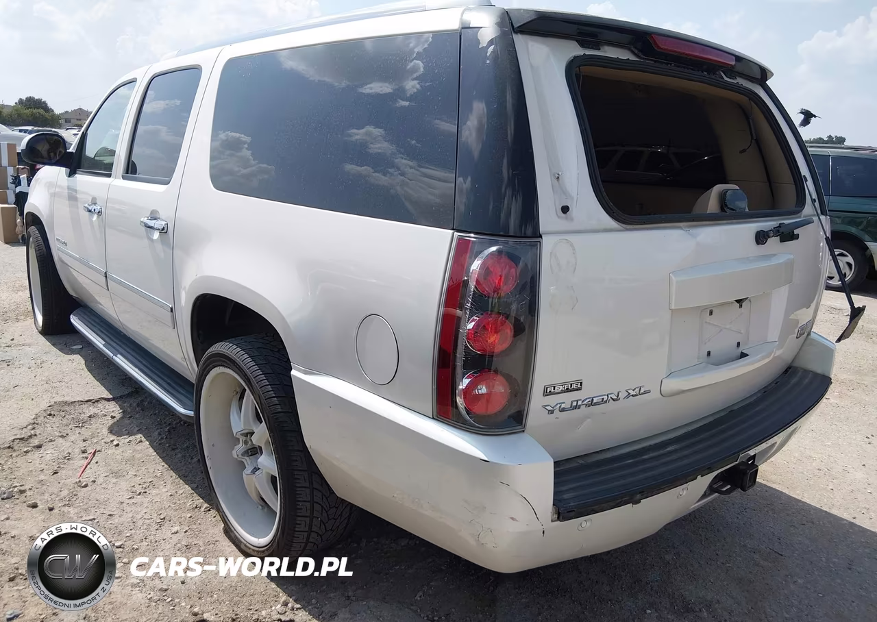2011 GMC Yukon Xl 1500 Denali VIN:1GKS1MEF4BR383647 - 3