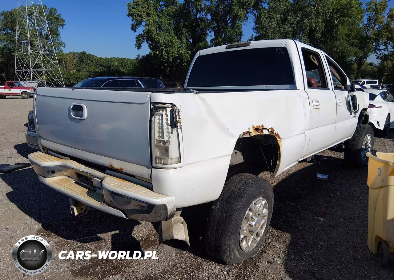 2005 Chevrolet Silverado 2500Hd Lt VIN:1GCHK23265F821923 - 4