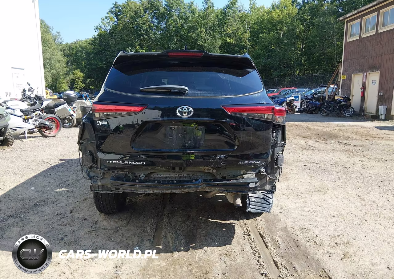 2022 Toyota Highlander Xle VIN:5TDHZRBH6NS180959 - 16