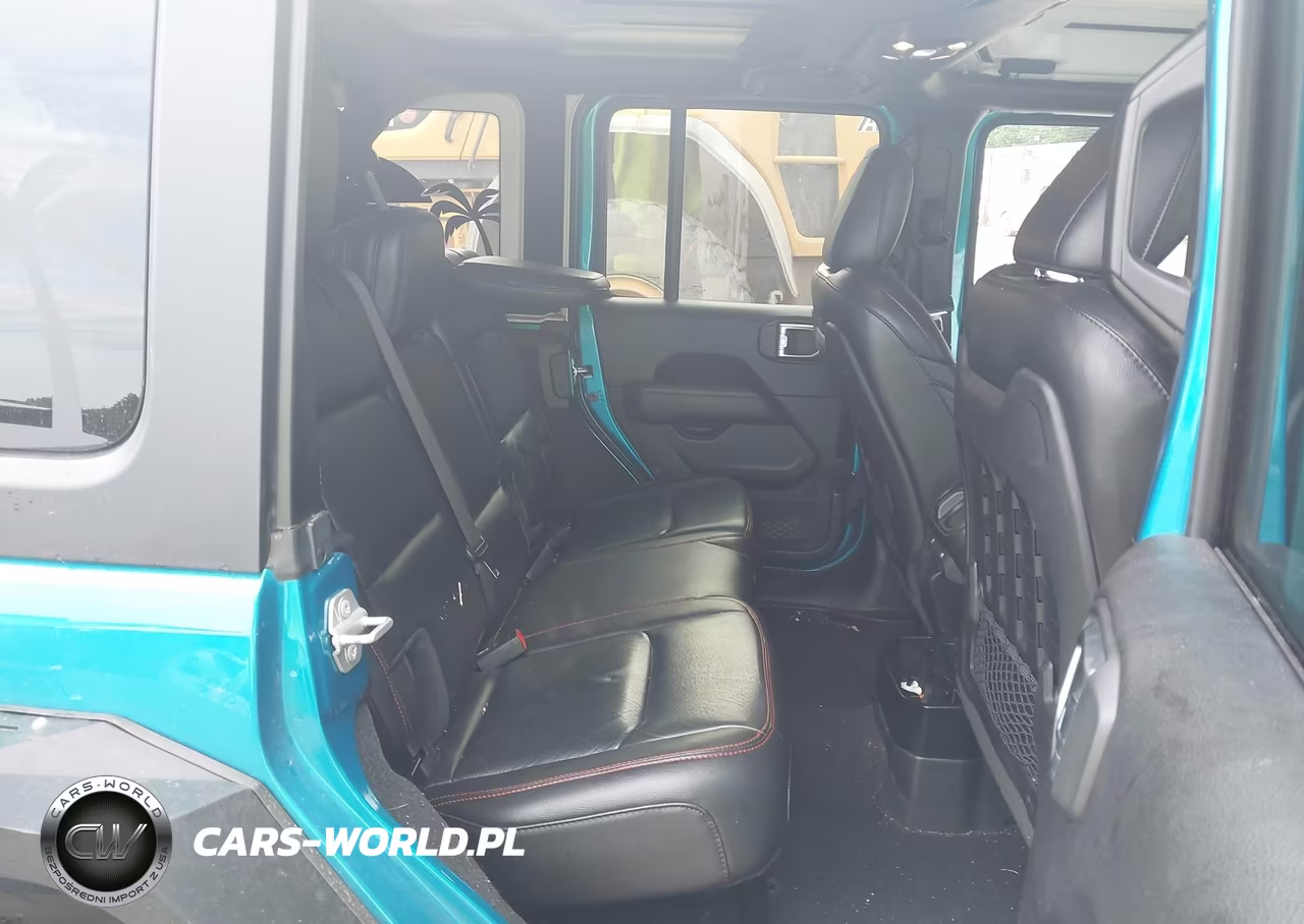 2019 Jeep Wrangler Unlimited Rubicon 4X4 VIN:1C4HJXFG7KW644432 - 8