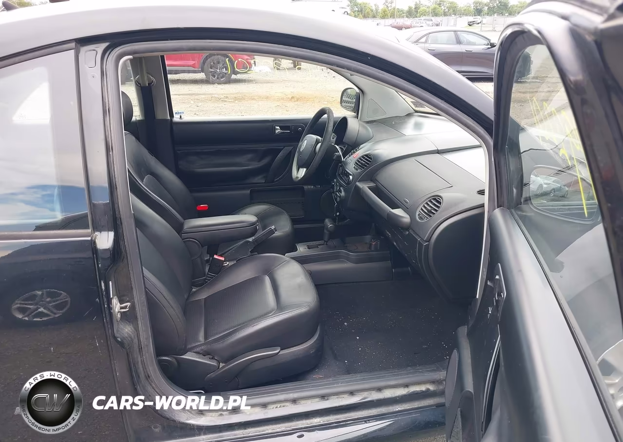 2008 Volkswagen New Beetle S VIN:3VWPW31C28M518852 - 5