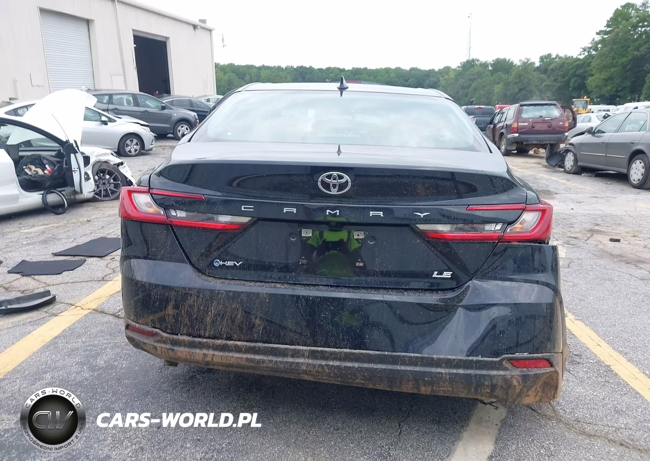 2026 Toyota Camry Le VIN:4T1DAACK4TU722789 - 16