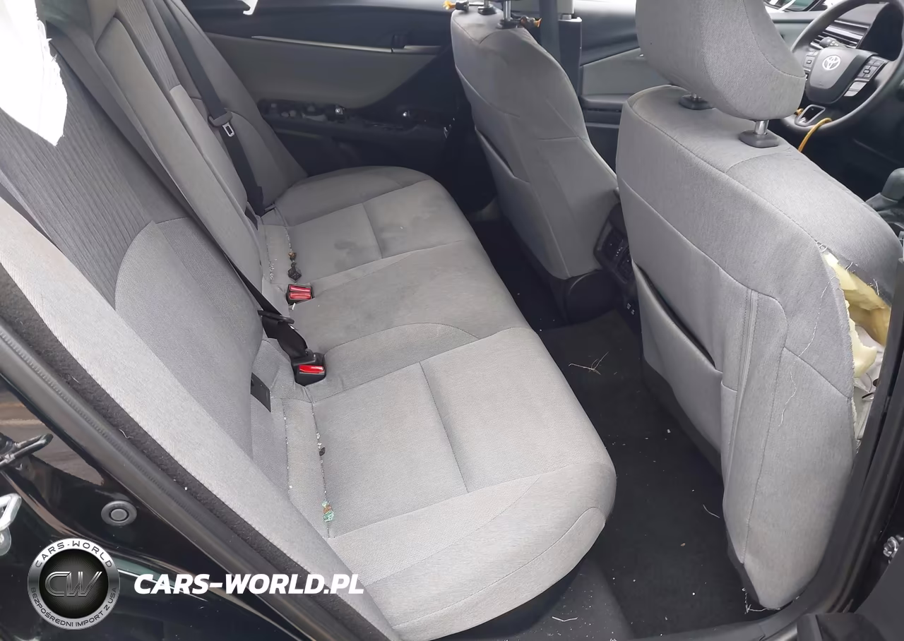 2026 Toyota Camry Le VIN:4T1DAACK4TU722789 - 8