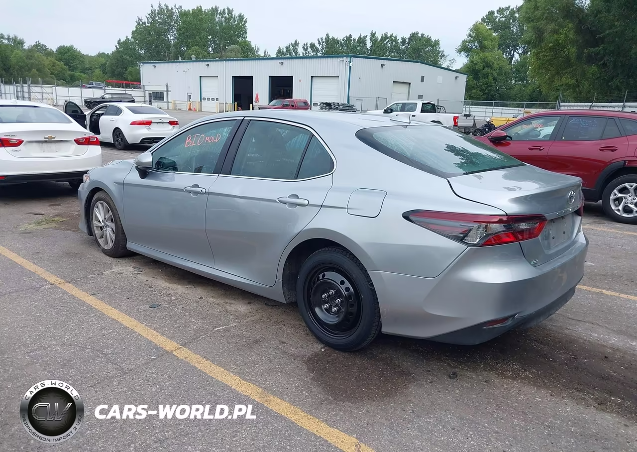 2024 Toyota Camry Le VIN:4T1C11AK5RU193005 - 3