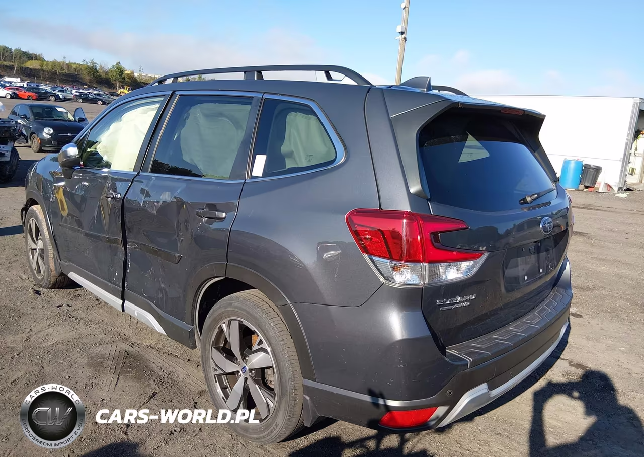 2020 Subaru Forester Touring VIN:JF2SKAXC7LH538968 - 3