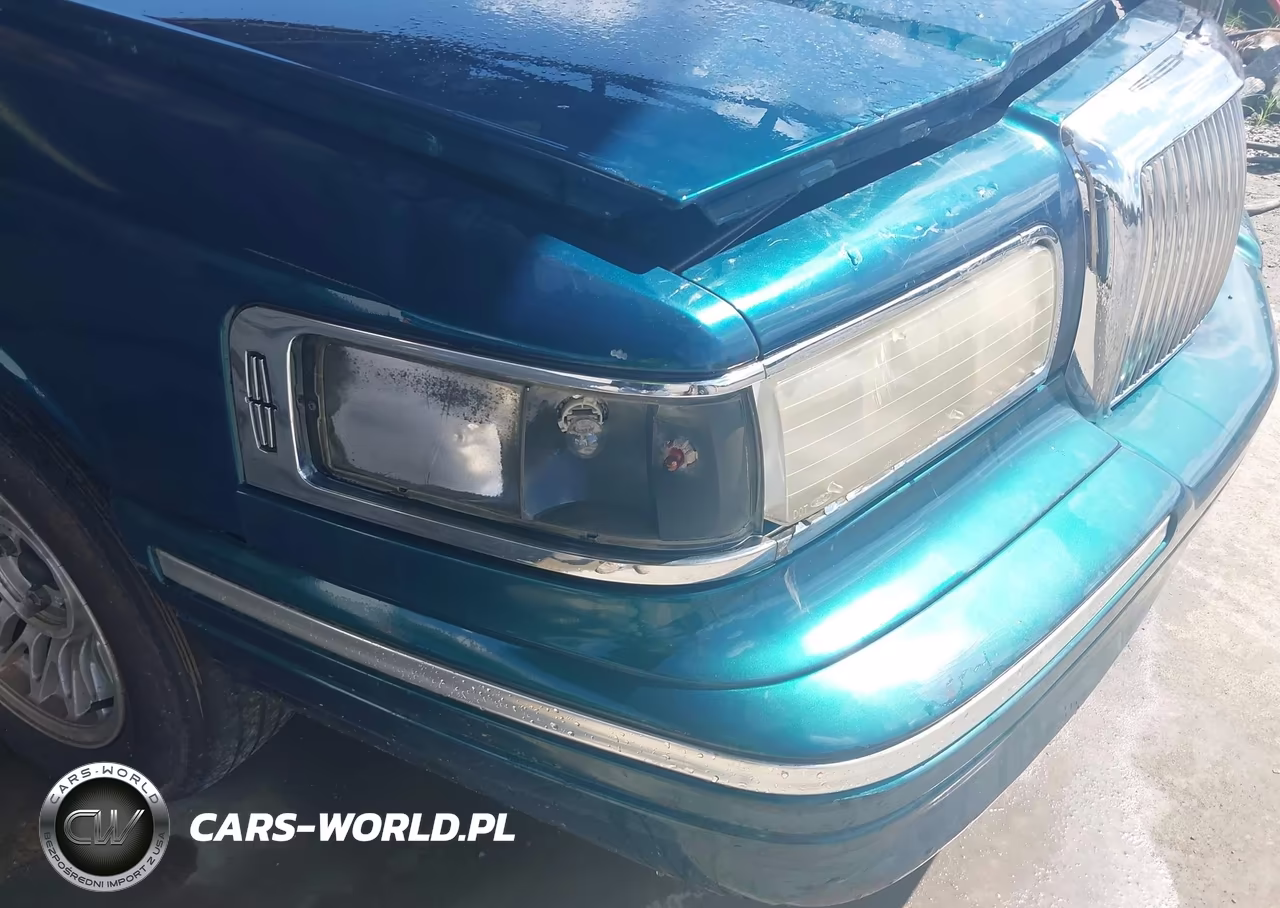 1997 Lincoln Town Car Executive VIN:1LNLM81W4VY744000 - 12