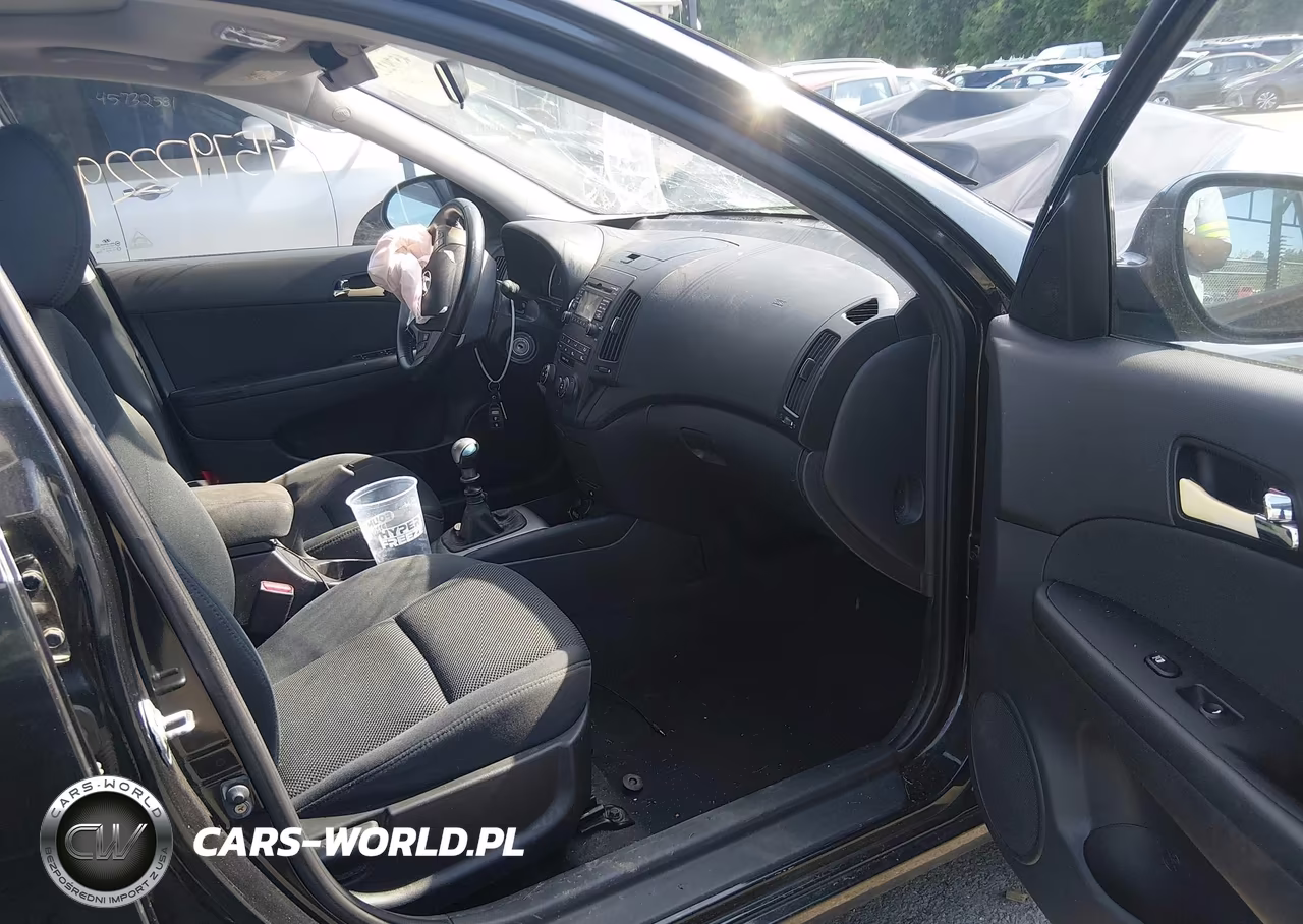2010 Hyundai Elantra Touring Se VIN:KMHDC8AE6AU051719 - 5