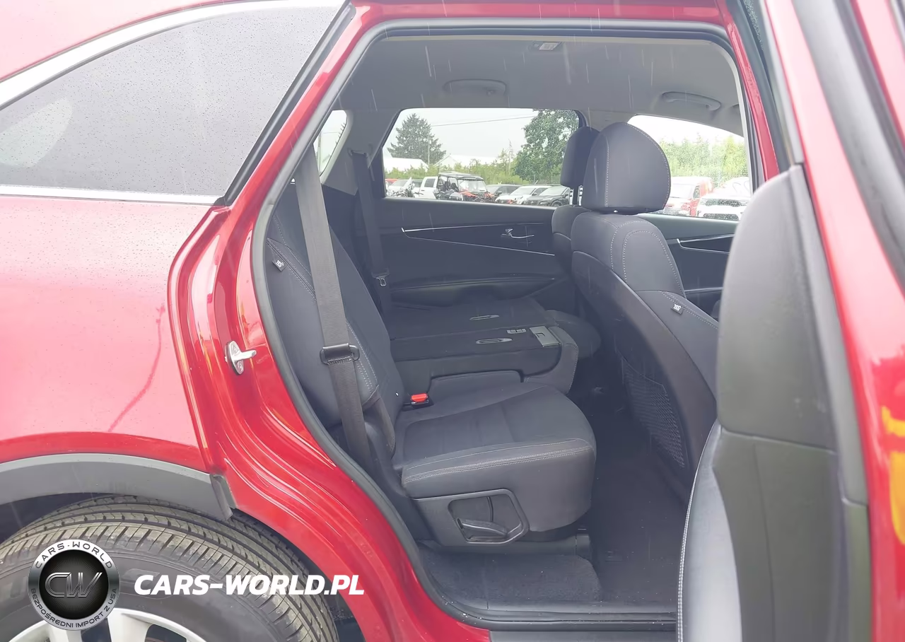 2018 Kia Sorento 3.3L Lx VIN:5XYPGDA50JG423068 - 8
