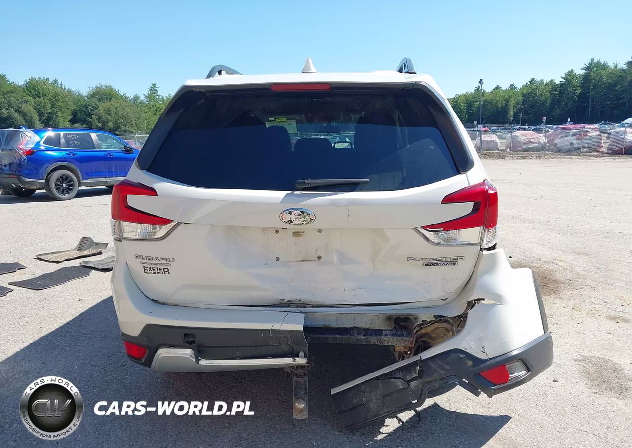 2019 Subaru Forester Touring VIN:JF2SKAWC5KH531680 - 16