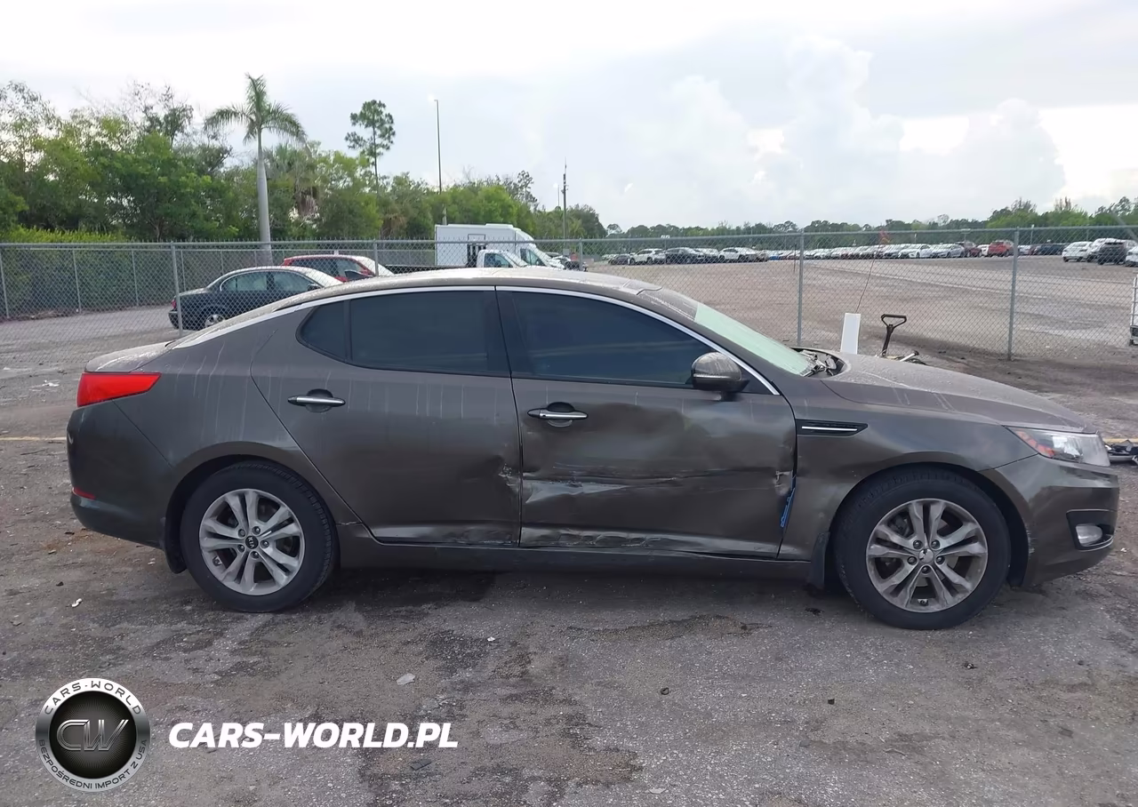 2011 Kia Optima Ex VIN:KNAGN4A70B5179565 - 13