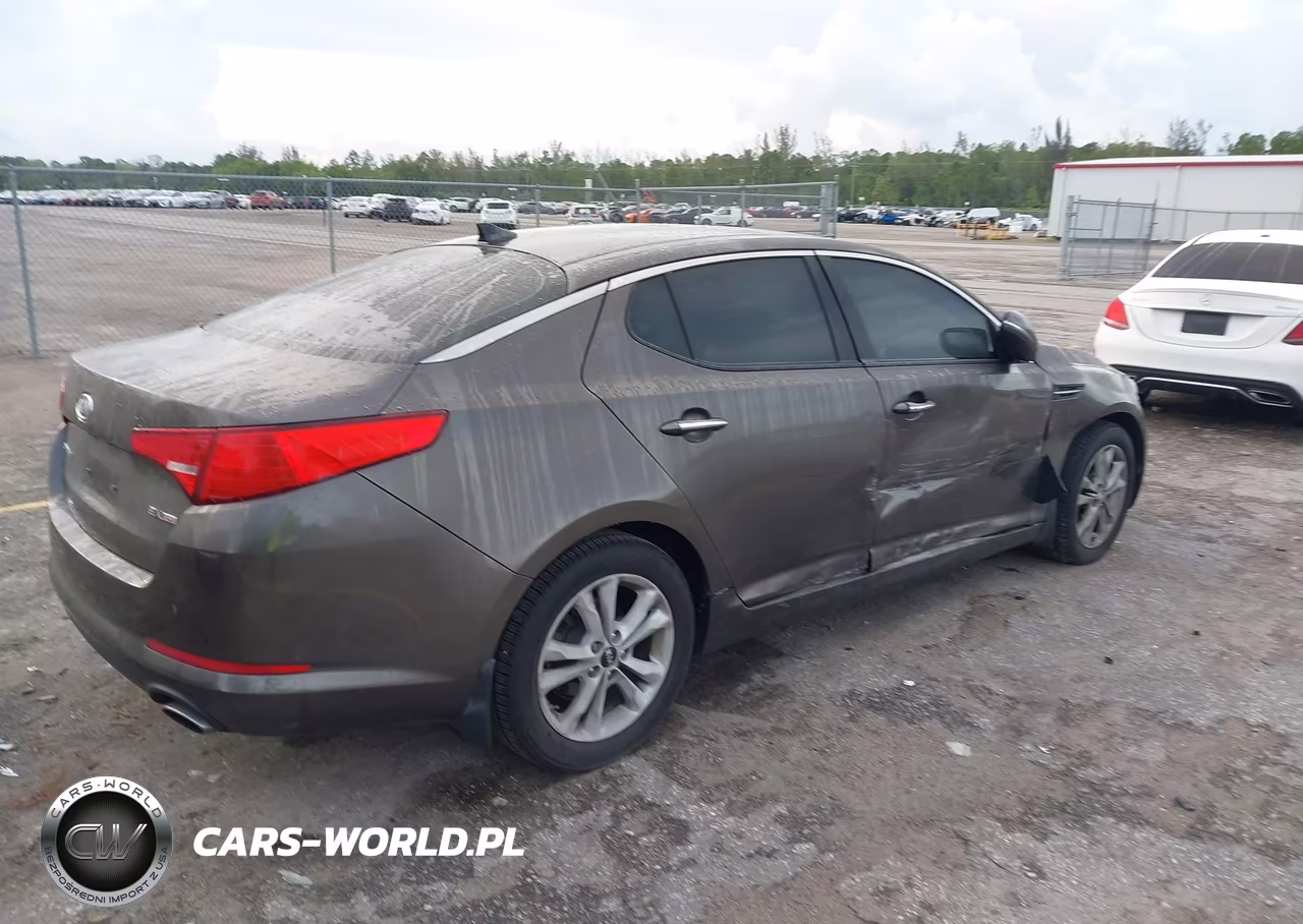 2011 Kia Optima Ex VIN:KNAGN4A70B5179565 - 4