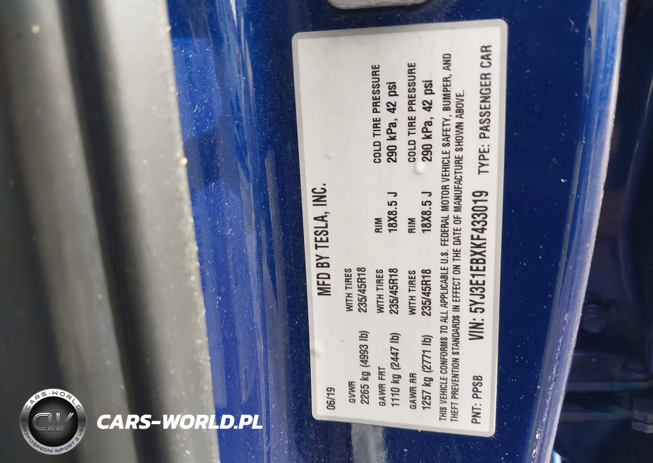 2019 Tesla Model 3 VIN:5YJ3E1EBXKF433019 - 9