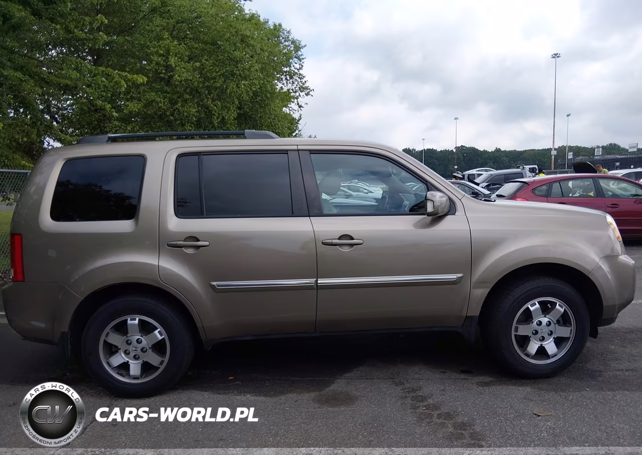 2011 Honda Pilot Touring VIN:5FNYF4H99BB021977 - 13