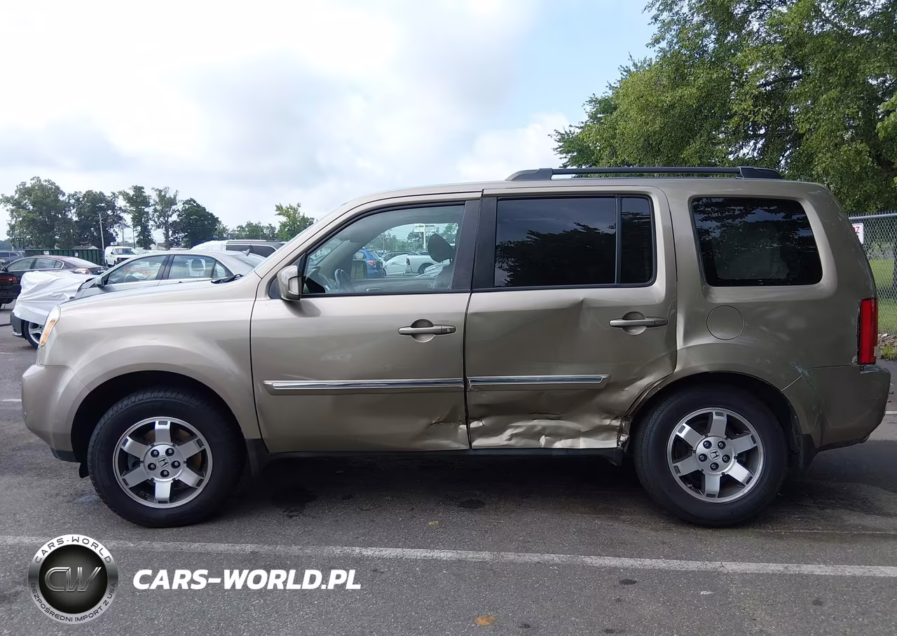 2011 Honda Pilot Touring VIN:5FNYF4H99BB021977 - 14