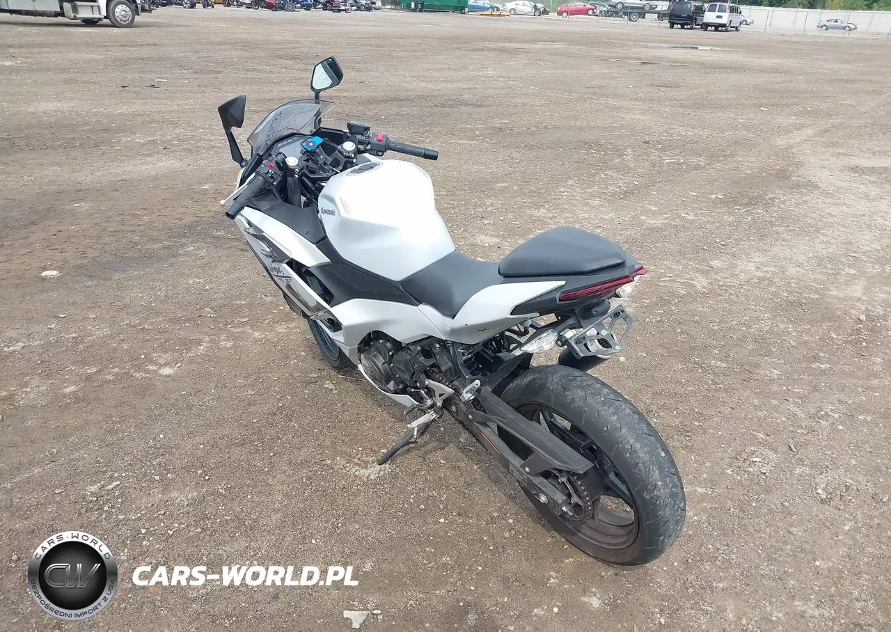 2025 Kawasaki Ex500 VIN:ML5EXGG19SDA70436 - 3