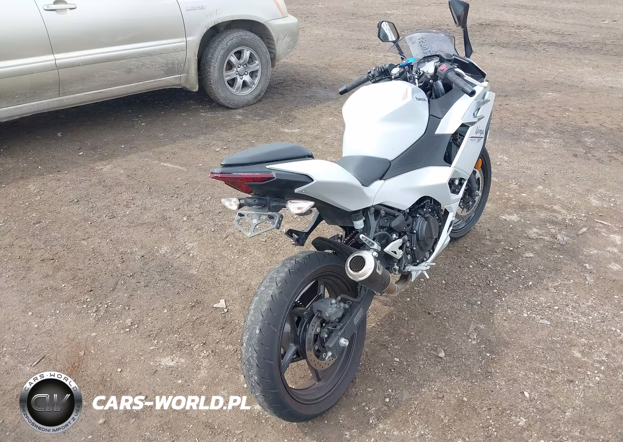 2025 Kawasaki Ex500 VIN:ML5EXGG19SDA70436 - 4