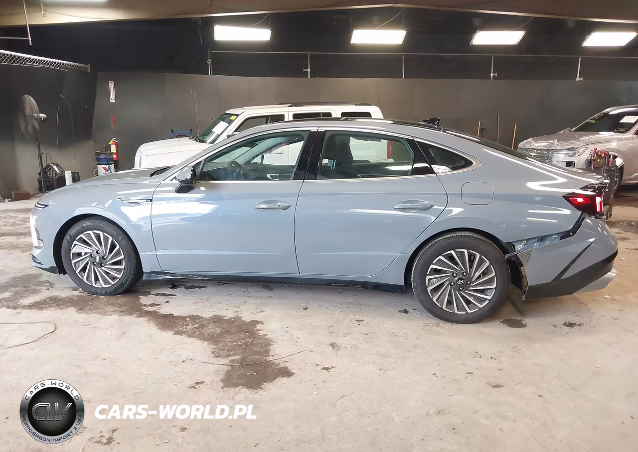 2026 Hyundai Sonata Hybrid Sel VIN:KMHL34JJXTA138707 - 14