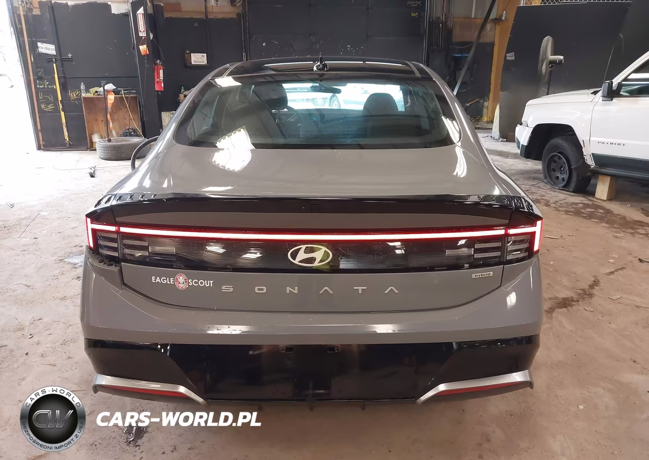 2026 Hyundai Sonata Hybrid Sel VIN:KMHL34JJXTA138707 - 16