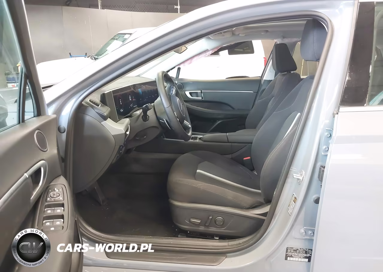 2026 Hyundai Sonata Hybrid Sel VIN:KMHL34JJXTA138707 - 5