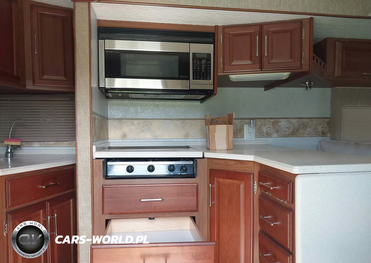 2005 Workhorse Custom Chassis Motorhome Chassis W24 VIN:5B4MPA7G443394554 - 14