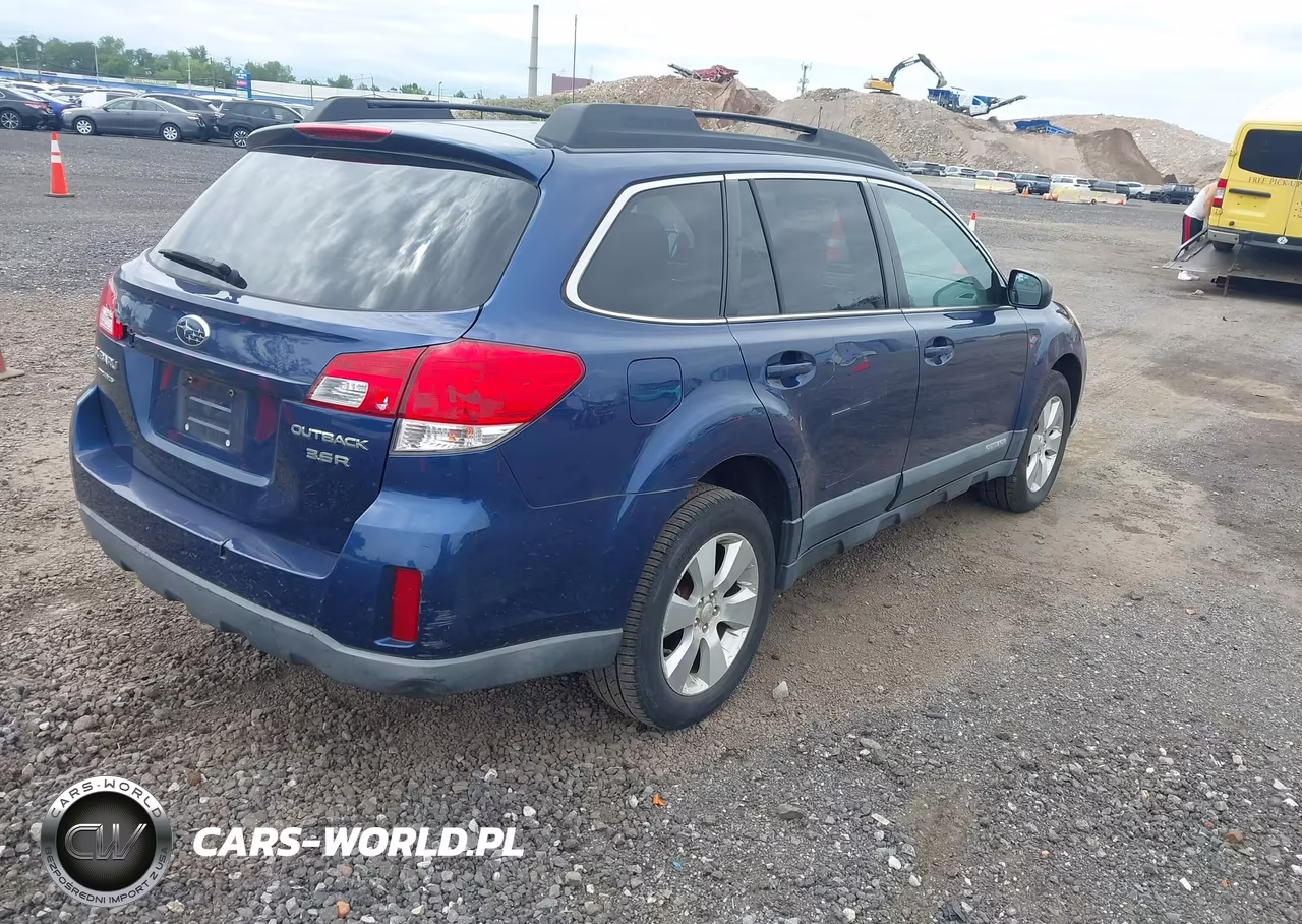 2010 Subaru Outback 3.6R Limited VIN:4S4BRDKC5A2362999 - 4