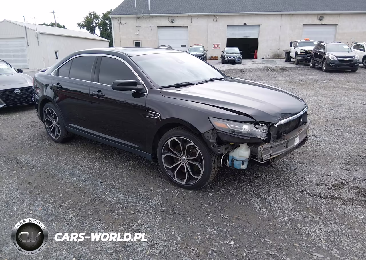 2013 Ford Taurus Sho