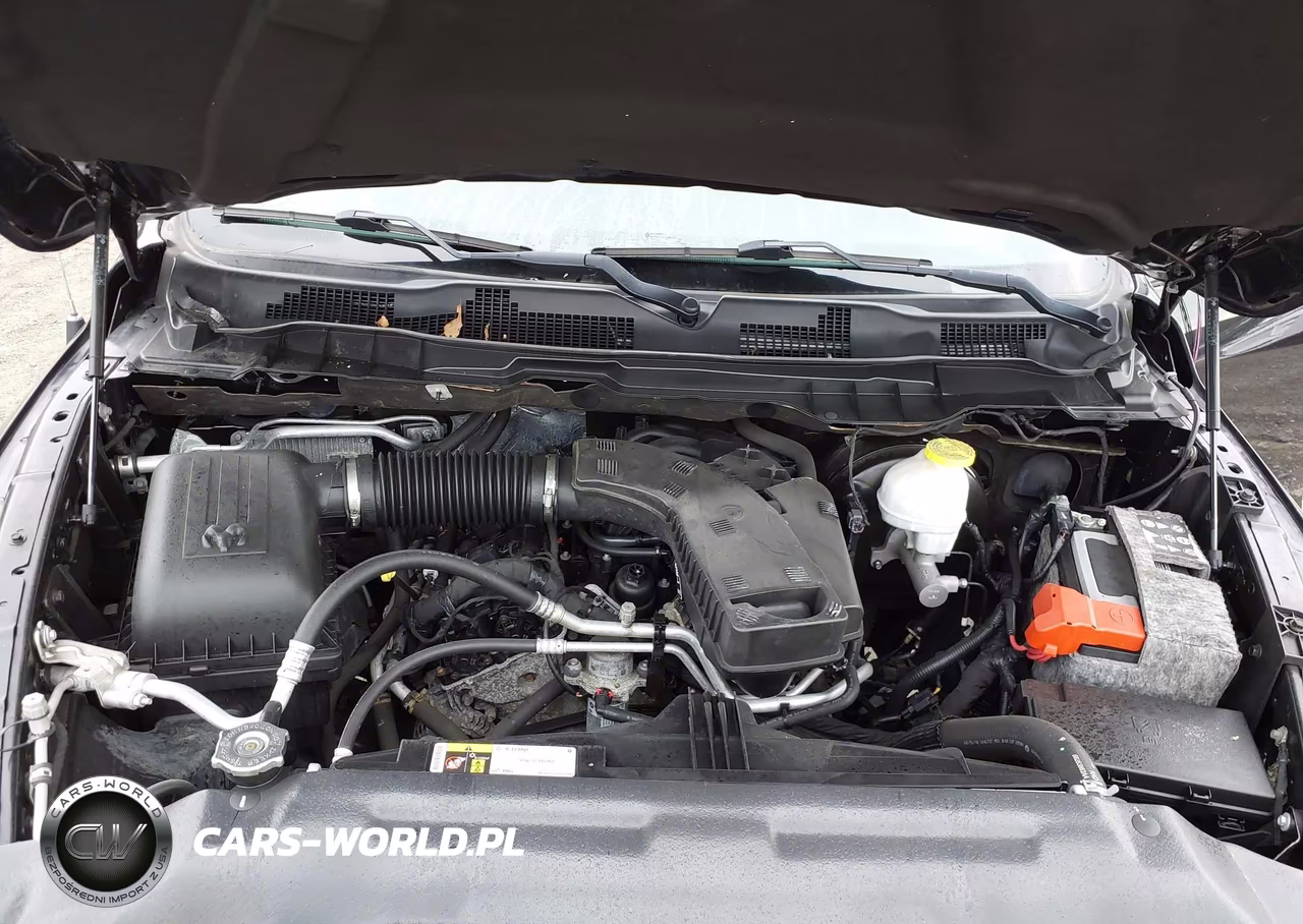 2019 Ram 1500 Classic VIN:1C6RR7FG0KS544135 - 10