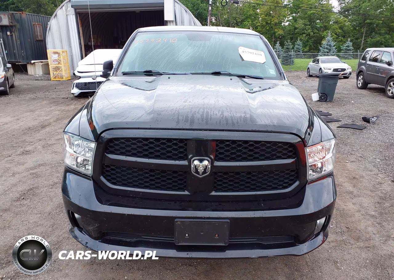 2019 Ram 1500 Classic VIN:1C6RR7FG0KS544135 - 13