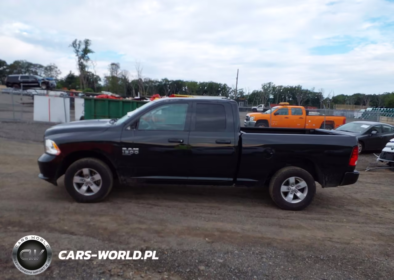 2019 Ram 1500 Classic VIN:1C6RR7FG0KS544135 - 15