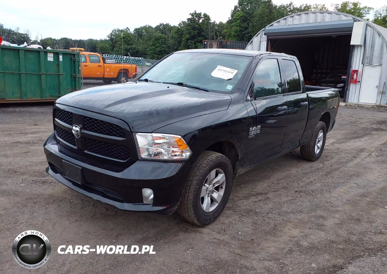 2019 Ram 1500 Classic VIN:1C6RR7FG0KS544135 - 2
