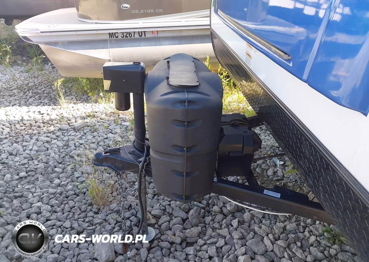 2018 Riverside Travel Trailer VIN:59CCC1814JL006096 - 10
