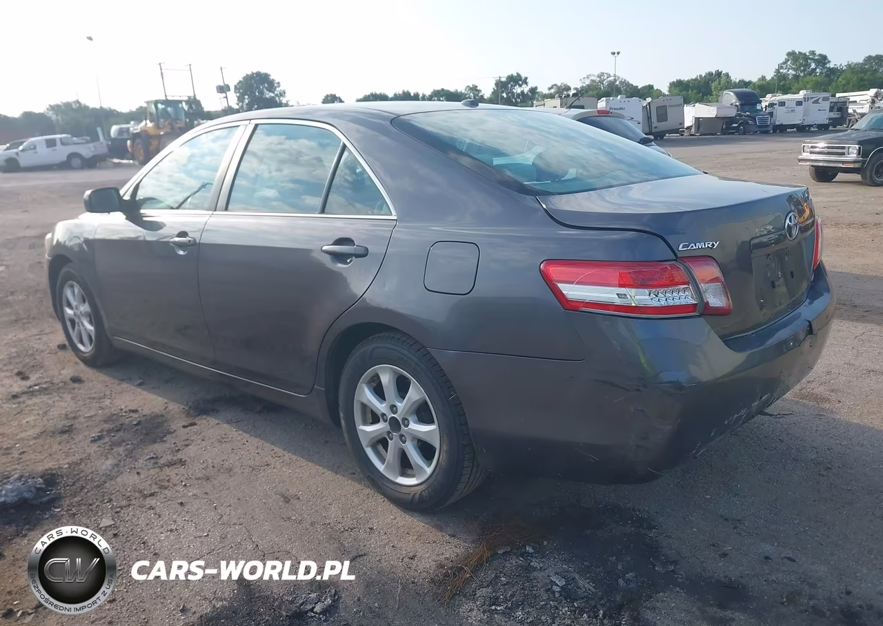 2011 Toyota Camry Le VIN:4T4BF3EKXBR116581 - 3