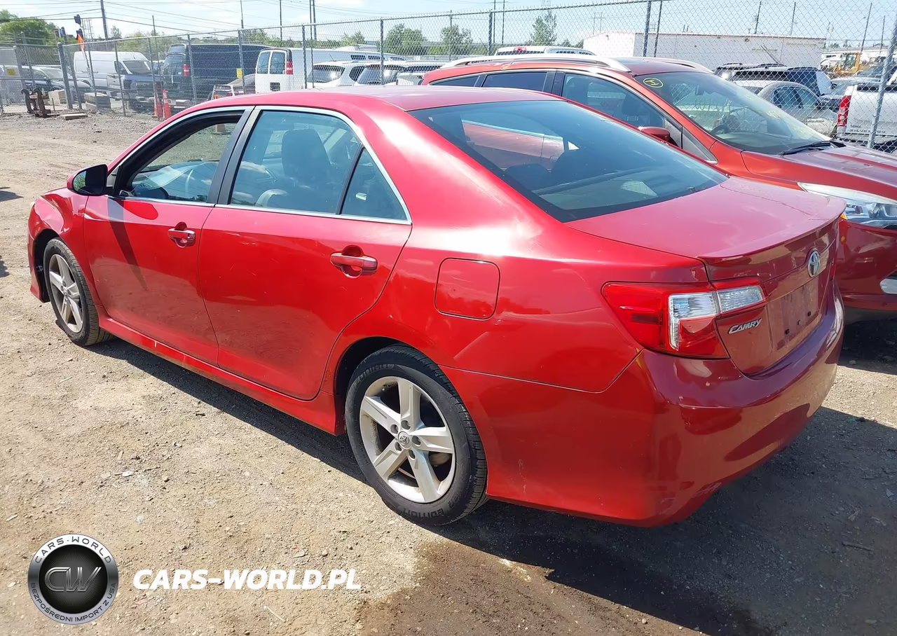 2013 Toyota Camry Se VIN:4T1BF1FK8DU665213 - 3