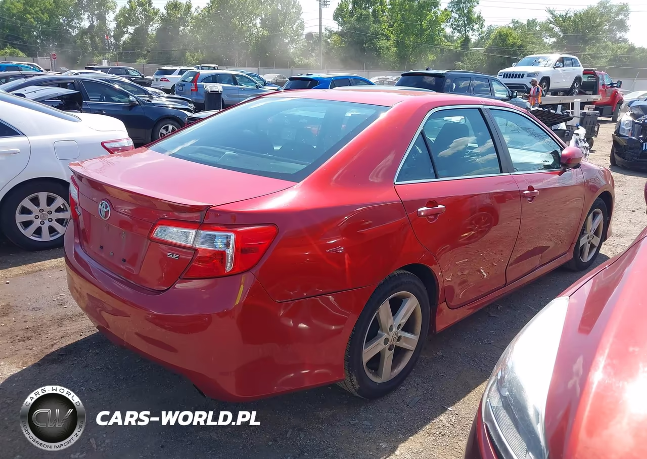 2013 Toyota Camry Se VIN:4T1BF1FK8DU665213 - 4