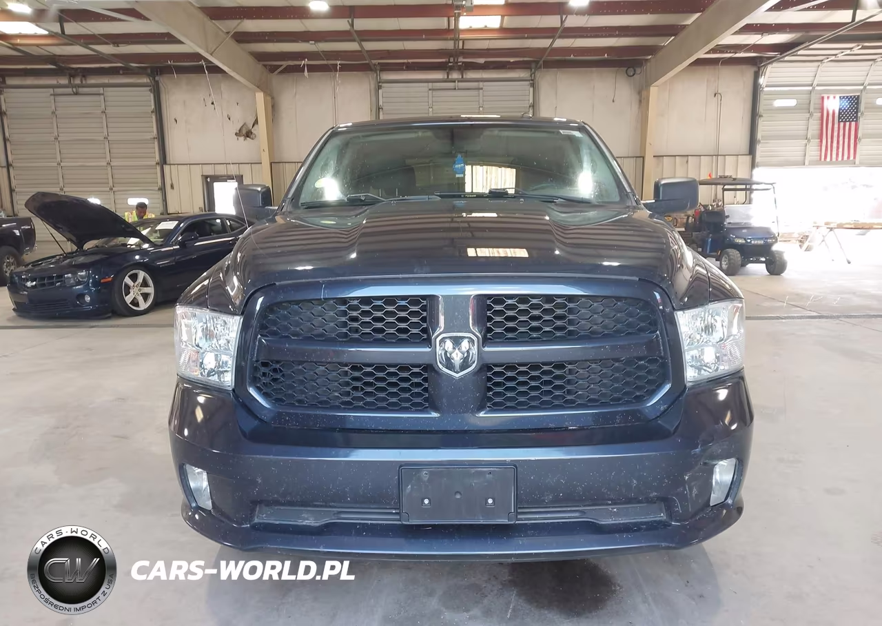 2018 Ram 1500 Express 4X4 5'7 Box VIN:3C6RR7KGXJG203515 - 12