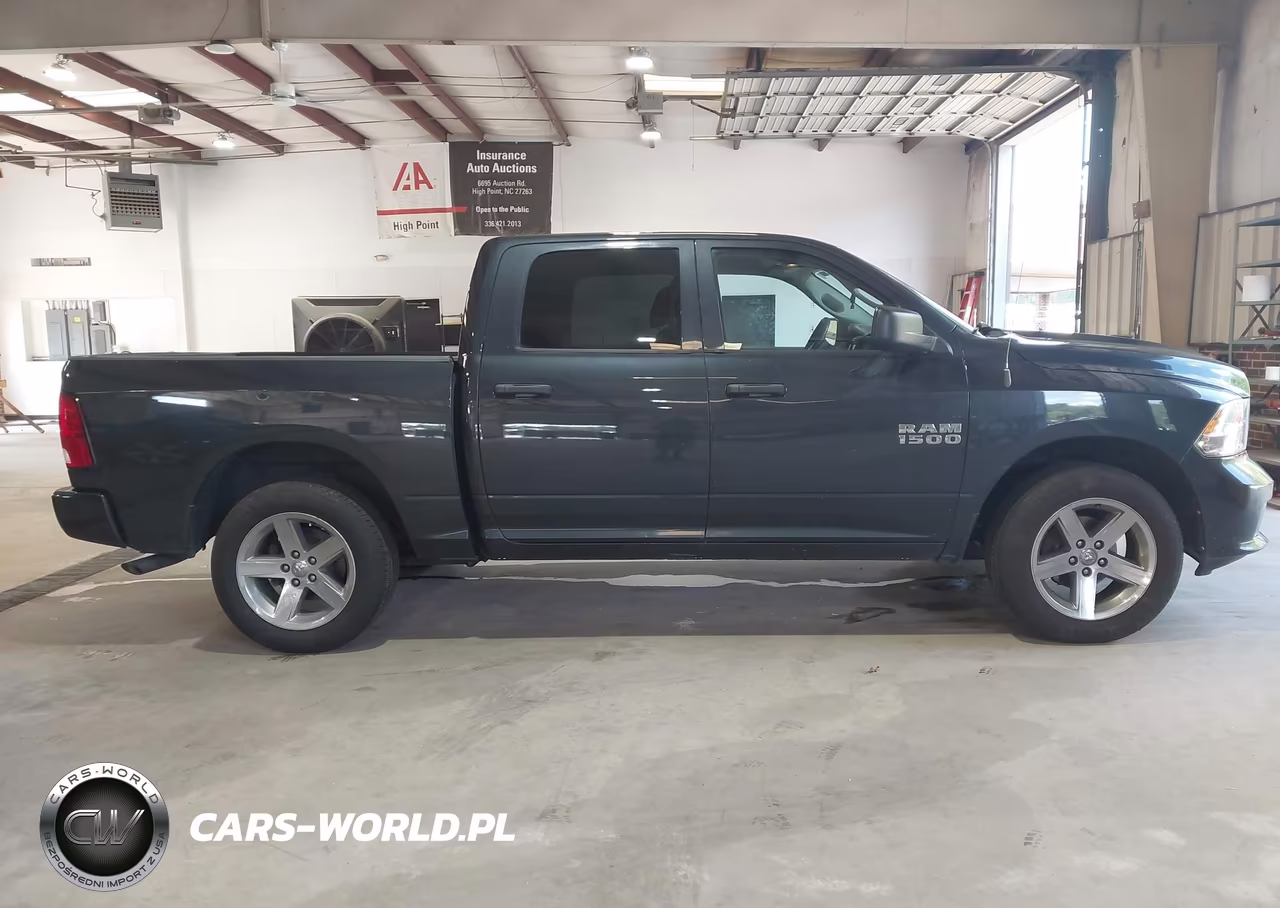 2018 Ram 1500 Express 4X4 5'7 Box VIN:3C6RR7KGXJG203515 - 13